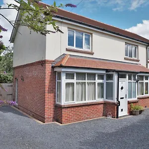 Grange Croft Ben Rhydding